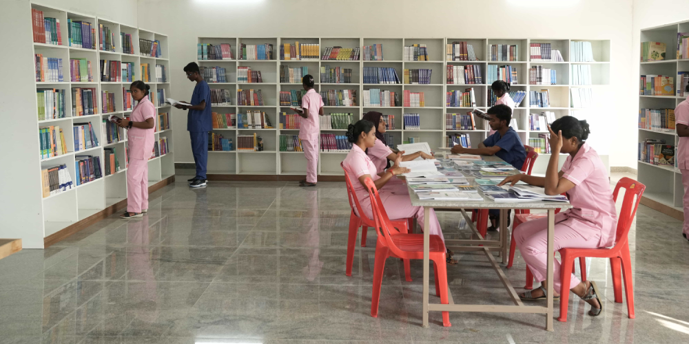 How to Choose the Best BSc Nursing College Near Me for a Bright Future